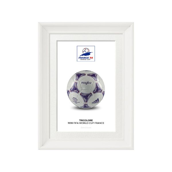صورة الكرة الرسمية لكأس العالم 1998 (نسخة)