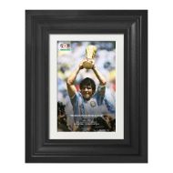 صورة مارادونا يرفع كأس العالم 1986