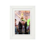 صورة ميسي يرفع كأس العالم 2022